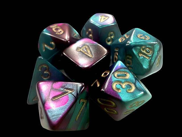 Chessex Gemini Mini-hedral Purple-Teal/gold 7-Die Set | Mega City Incorporated