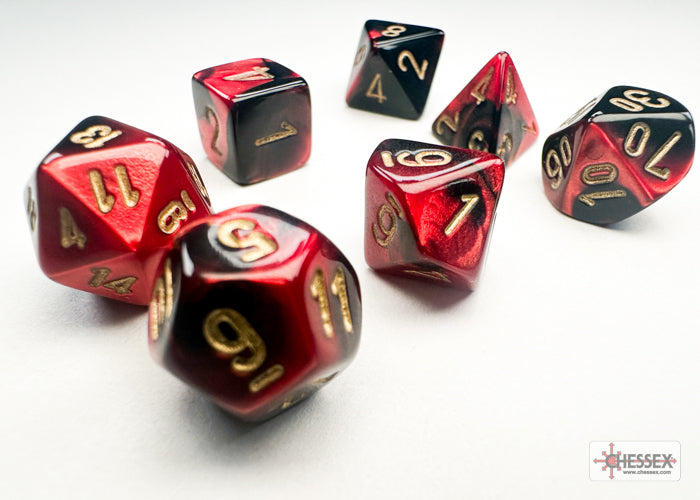 Chessex Gemini Mini-hedral Black-Red/gold 7-Die Set | Mega City Incorporated